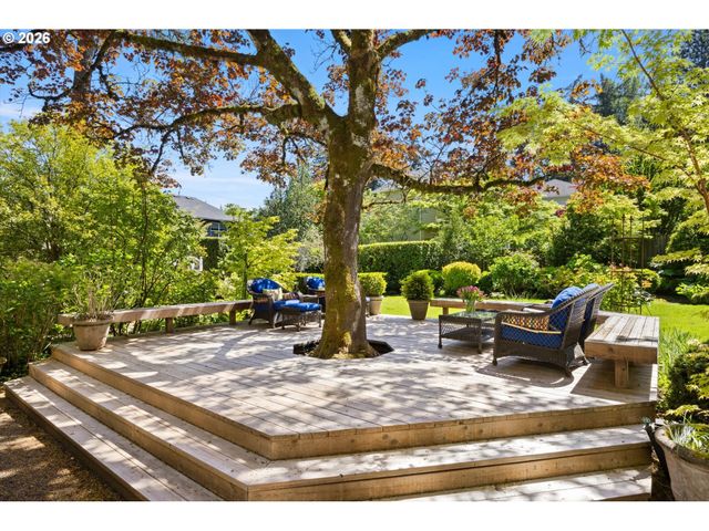 6316 Sw CANBY St, Portland, OR 97219