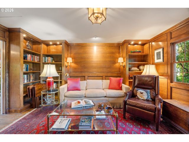 6316 Sw CANBY St, Portland, OR 97219
