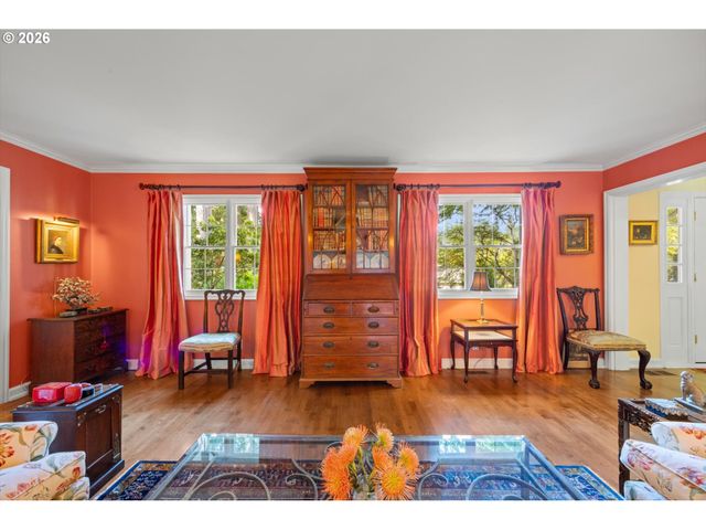 6316 Sw CANBY St, Portland, OR 97219