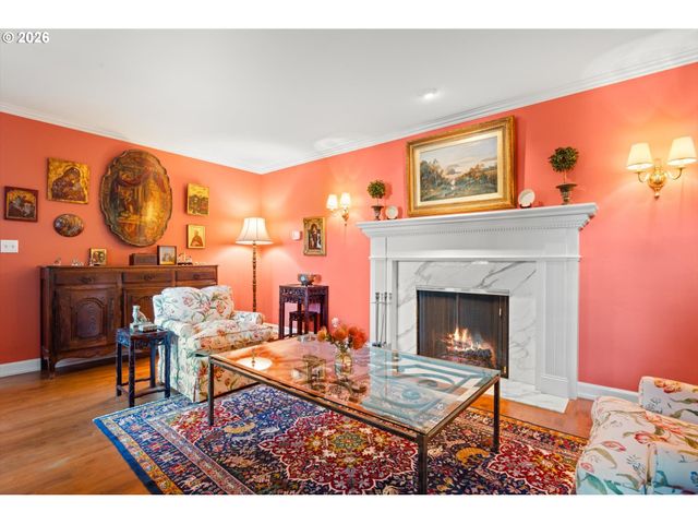6316 Sw CANBY St, Portland, OR 97219