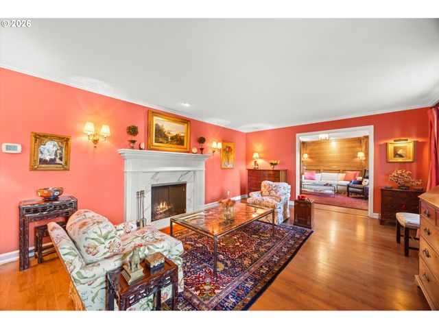 6316 Sw CANBY St, Portland, OR 97219