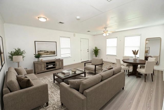 1231 W 7th Street, Freeport, TX 77541