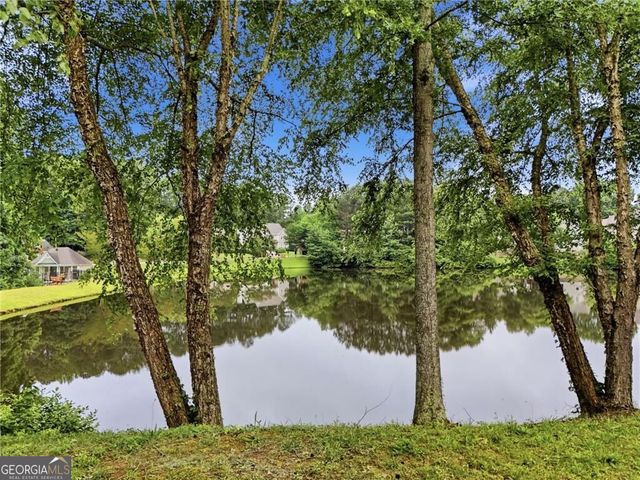 4343 Clairesbrook Lane, Acworth, GA 30101