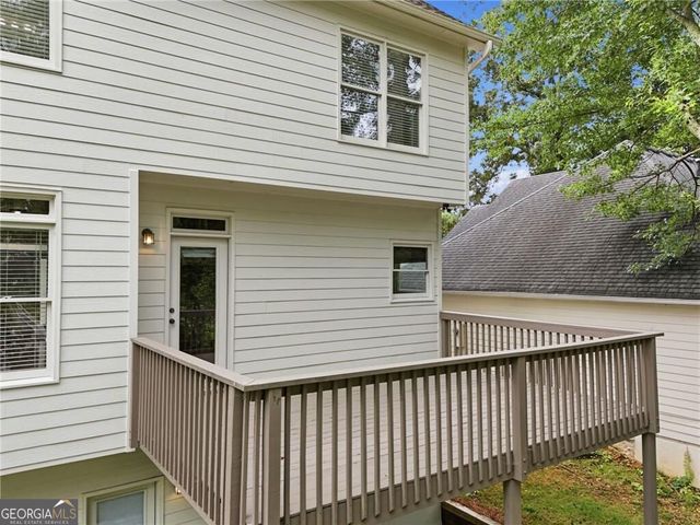4343 Clairesbrook Lane, Acworth, GA 30101