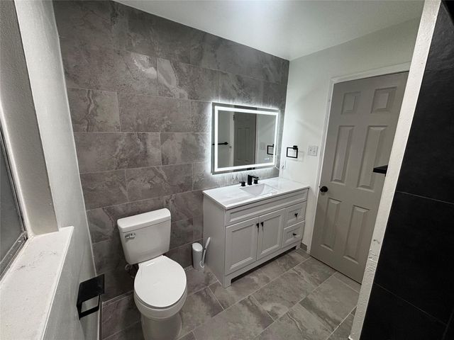 5910 Bent Tree Court, Humble, TX 77346