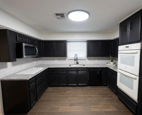 5910 Bent Tree Court, Humble, TX 77346