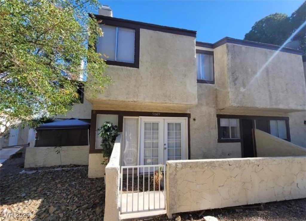5049 Spencer Street D, Las Vegas, NV 89119