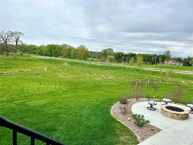 2642 Burr Oak Court, Marion, IA 52302