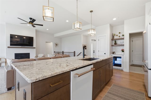 2642 Burr Oak Court, Marion, IA 52302