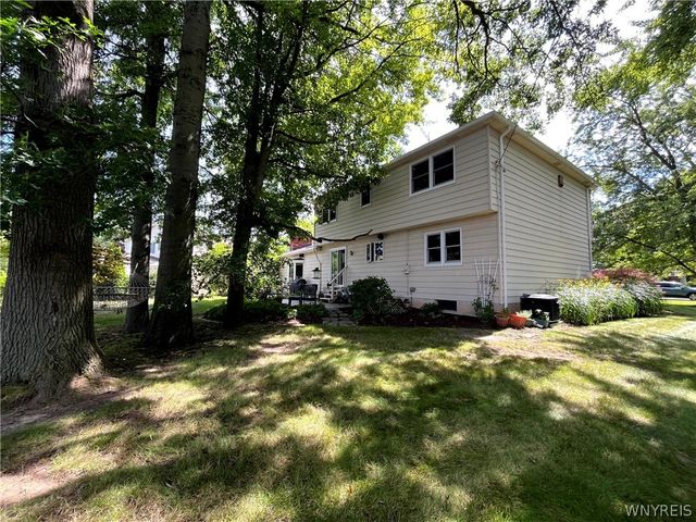 415 Andre Place, Porter, NY 14174