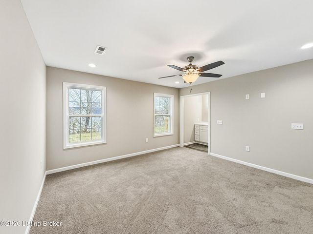 207 Charles Carr Dr, Harrodsburg, KY 40330