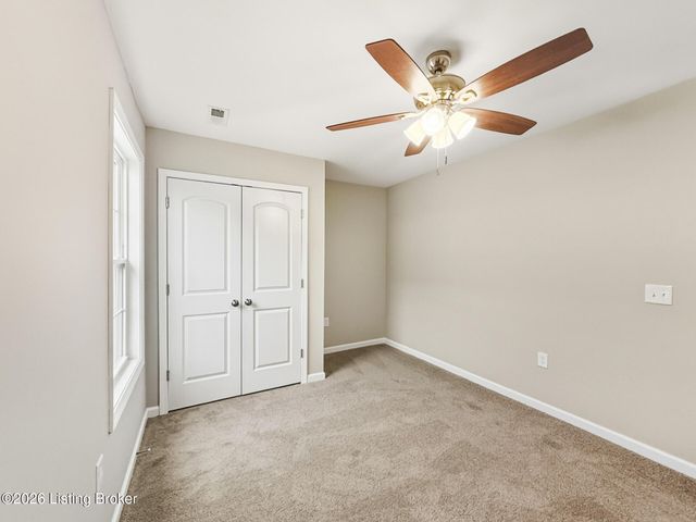 207 Charles Carr Dr, Harrodsburg, KY 40330