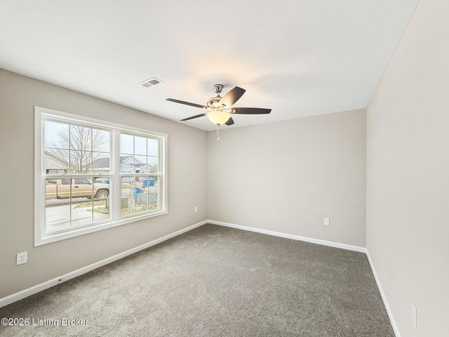 207 Charles Carr Dr, Harrodsburg, KY 40330