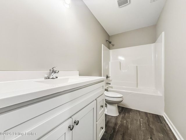 207 Charles Carr Dr, Harrodsburg, KY 40330