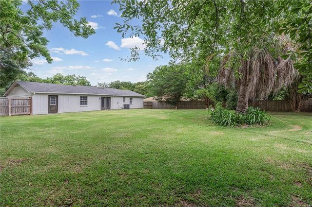 6711 Highmont Drive, Theodore, AL 36582