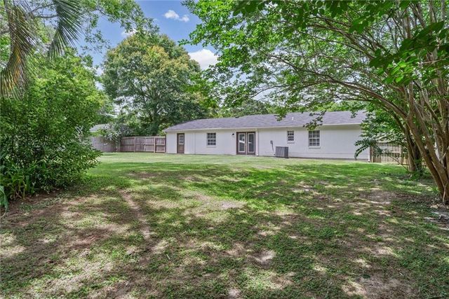 6711 Highmont Drive, Theodore, AL 36582