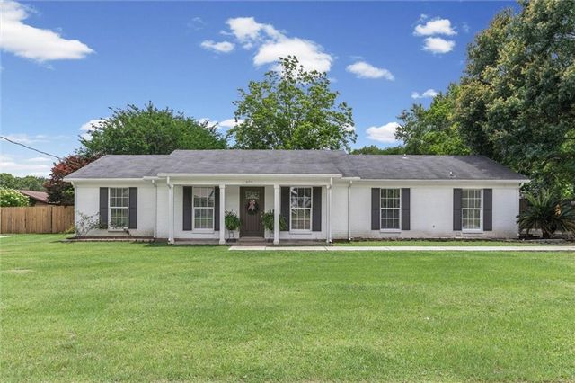 6711 Highmont Drive, Theodore, AL 36582