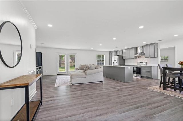 6711 Highmont Drive, Theodore, AL 36582