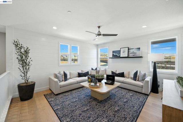 1799 Sill Ave, Dublin, CA 94568