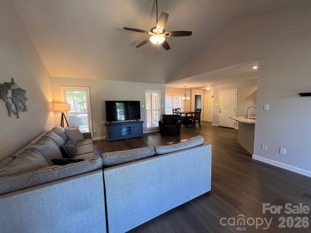 106 Olano Lane, Statesville, NC 28677