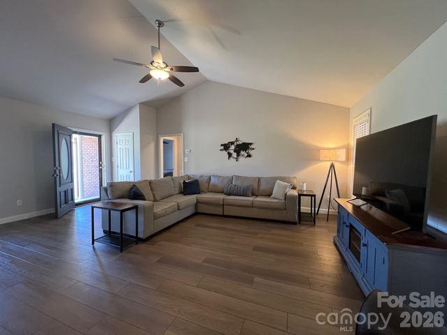 106 Olano Lane, Statesville, NC 28677