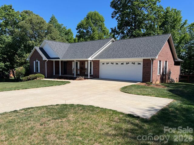 106 Olano Lane, Statesville, NC 28677