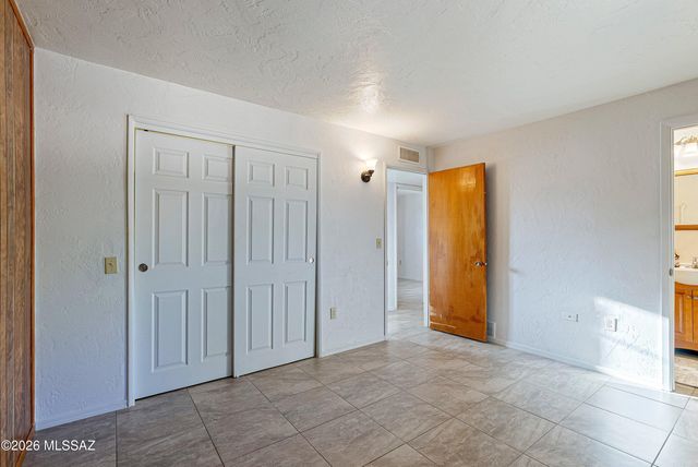 905 W Discover Street, Oracle, AZ 85623