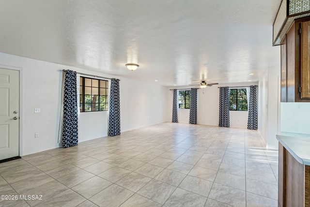 905 W Discover Street, Oracle, AZ 85623