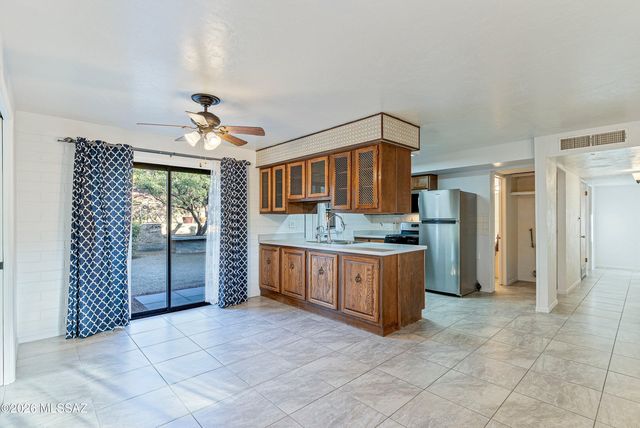 905 W Discover Street, Oracle, AZ 85623