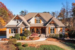 2177 Summerlyn Park Drive, Kernersville, NC 27284
