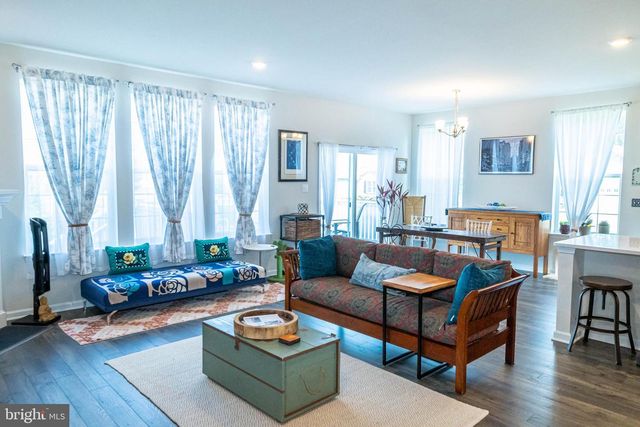 200 DORAL CT, Egg Harbor Township, NJ 08234