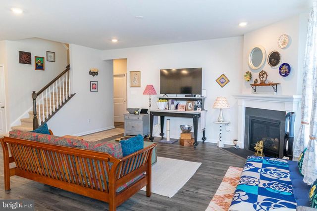 200 DORAL CT, Egg Harbor Township, NJ 08234