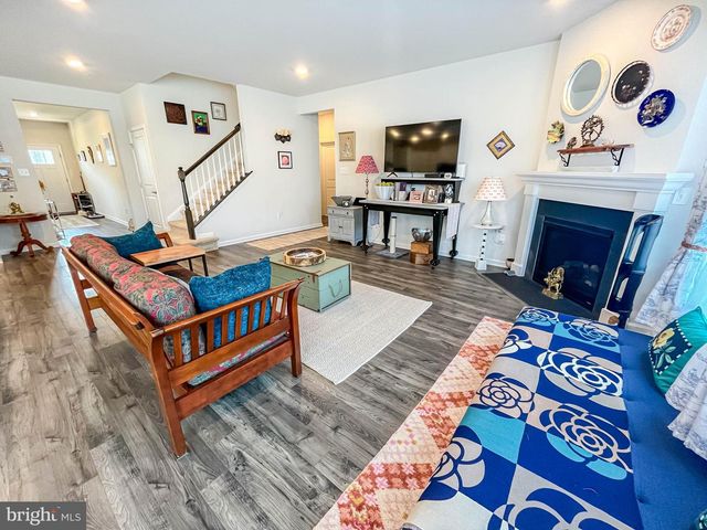 200 DORAL CT, Egg Harbor Township, NJ 08234