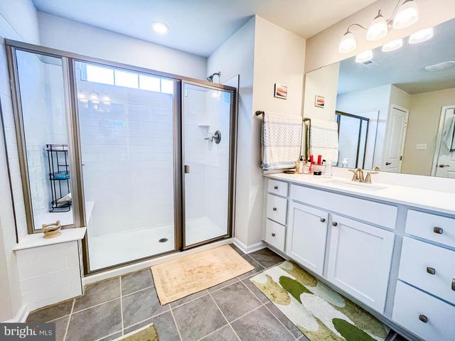 200 DORAL CT, Egg Harbor Township, NJ 08234