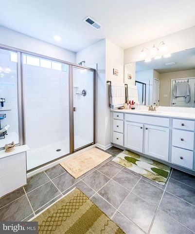 200 DORAL CT, Egg Harbor Township, NJ 08234