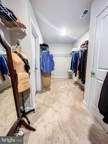 200 DORAL CT, Egg Harbor Township, NJ 08234