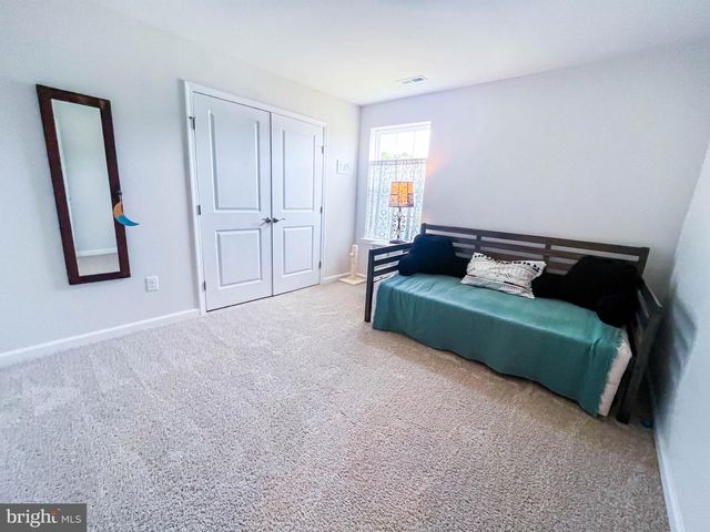 200 DORAL CT, Egg Harbor Township, NJ 08234