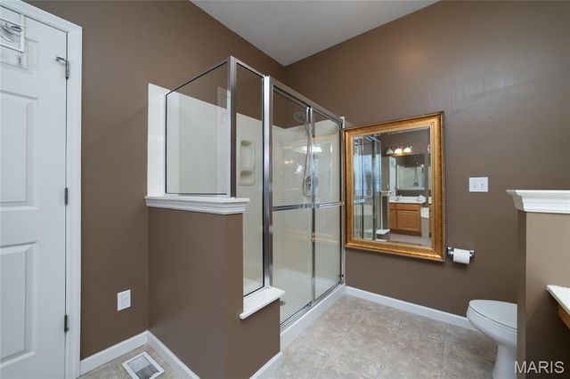 193 Berry Manor Circle, St Peters, MO 63376