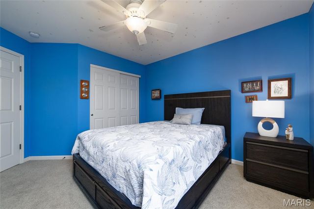 193 Berry Manor Circle, St Peters, MO 63376