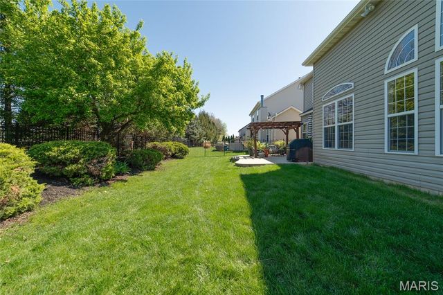 193 Berry Manor Circle, St Peters, MO 63376
