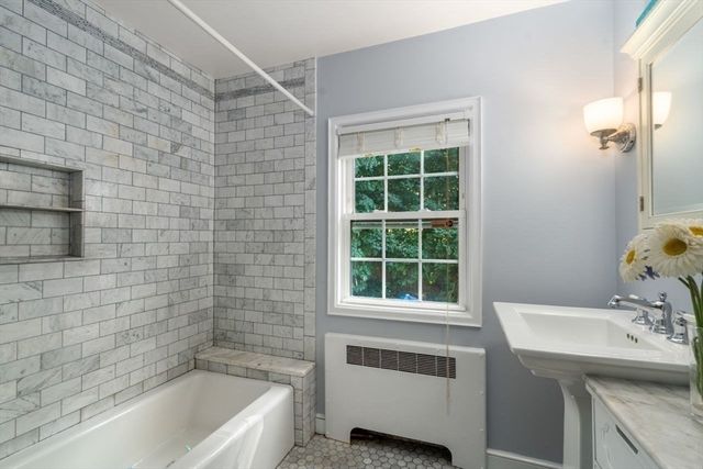 187 Hinckley Rd, Milton, MA 02186