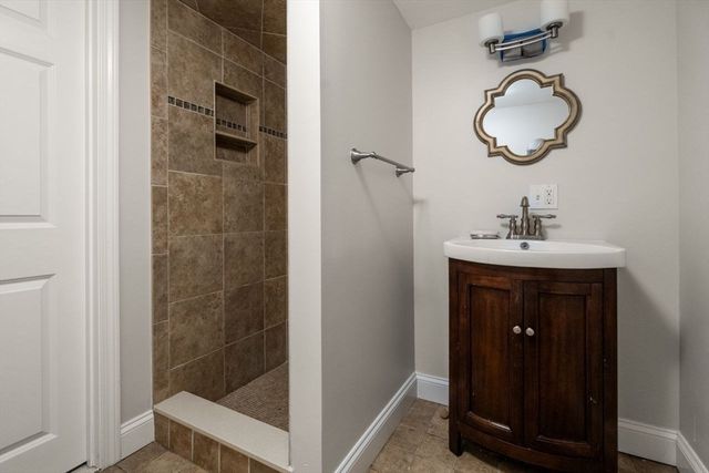 187 Hinckley Rd, Milton, MA 02186