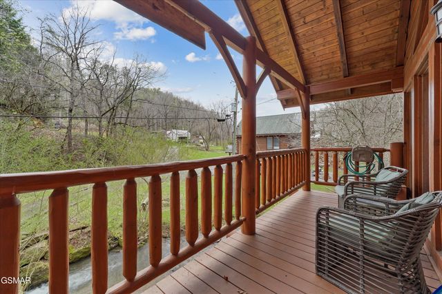 331 Caney Creek Road, Pigeon Forge, TN 37863