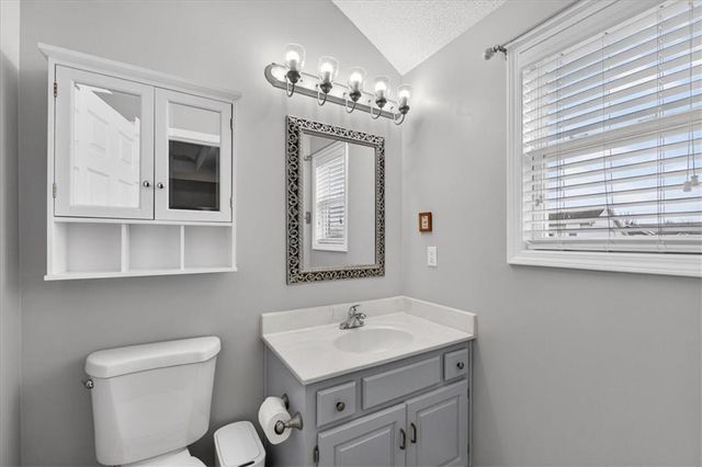 8200 NE 105th Street, Kansas City, MO 64157