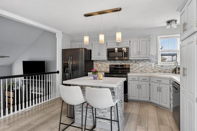 8200 NE 105th Street, Kansas City, MO 64157