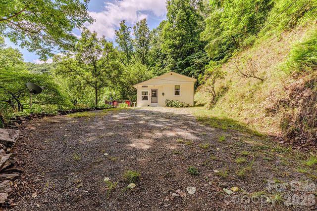 1680 Williamson Road, Whittier, NC 28789