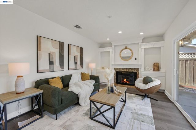 5471 Tyler Pl, Fremont, CA 94538