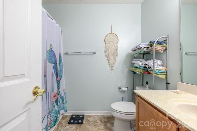 107 Farm Lane, Mills River, NC 28759