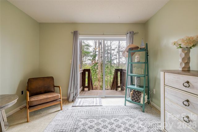 107 Farm Lane, Mills River, NC 28759