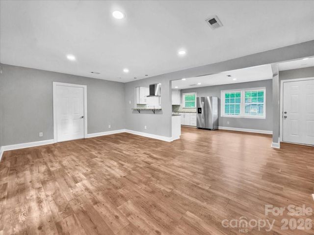 1926 Tyvola Road, Charlotte, NC 28210